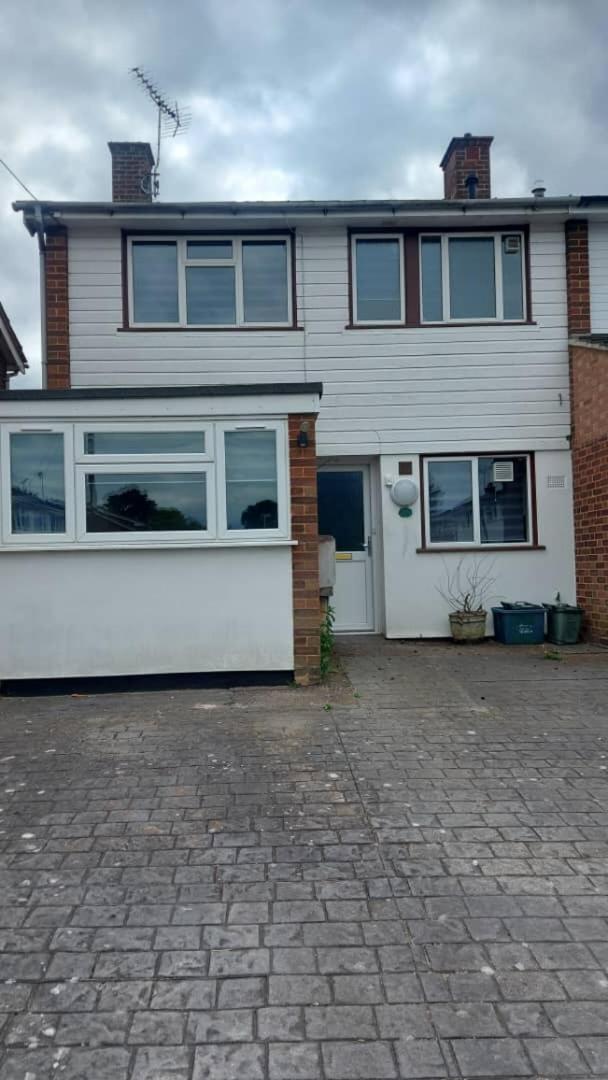 Barnfield Rooms Chelmsford Exterior photo